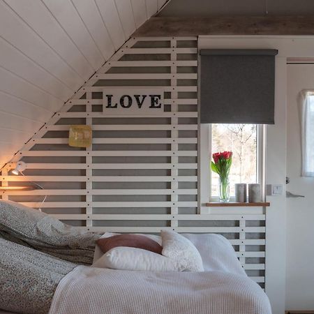 Kinne-Vedum Bed And Breakfast Gotene ภายนอก รูปภาพ