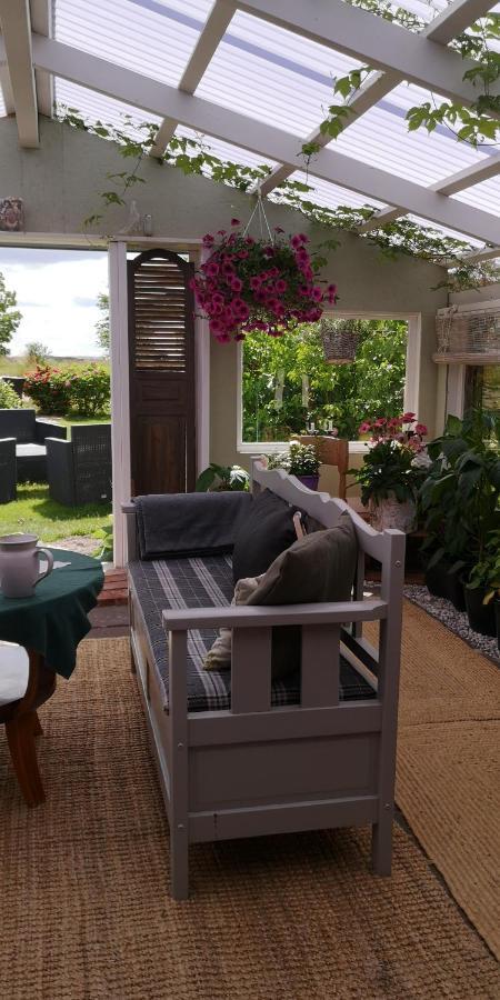 Kinne-Vedum Bed And Breakfast Gotene ภายนอก รูปภาพ