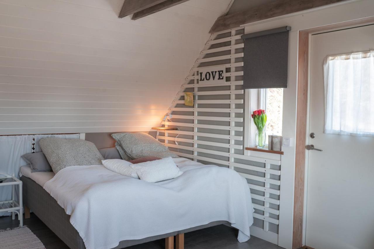 Kinne-Vedum Bed And Breakfast Gotene ภายนอก รูปภาพ