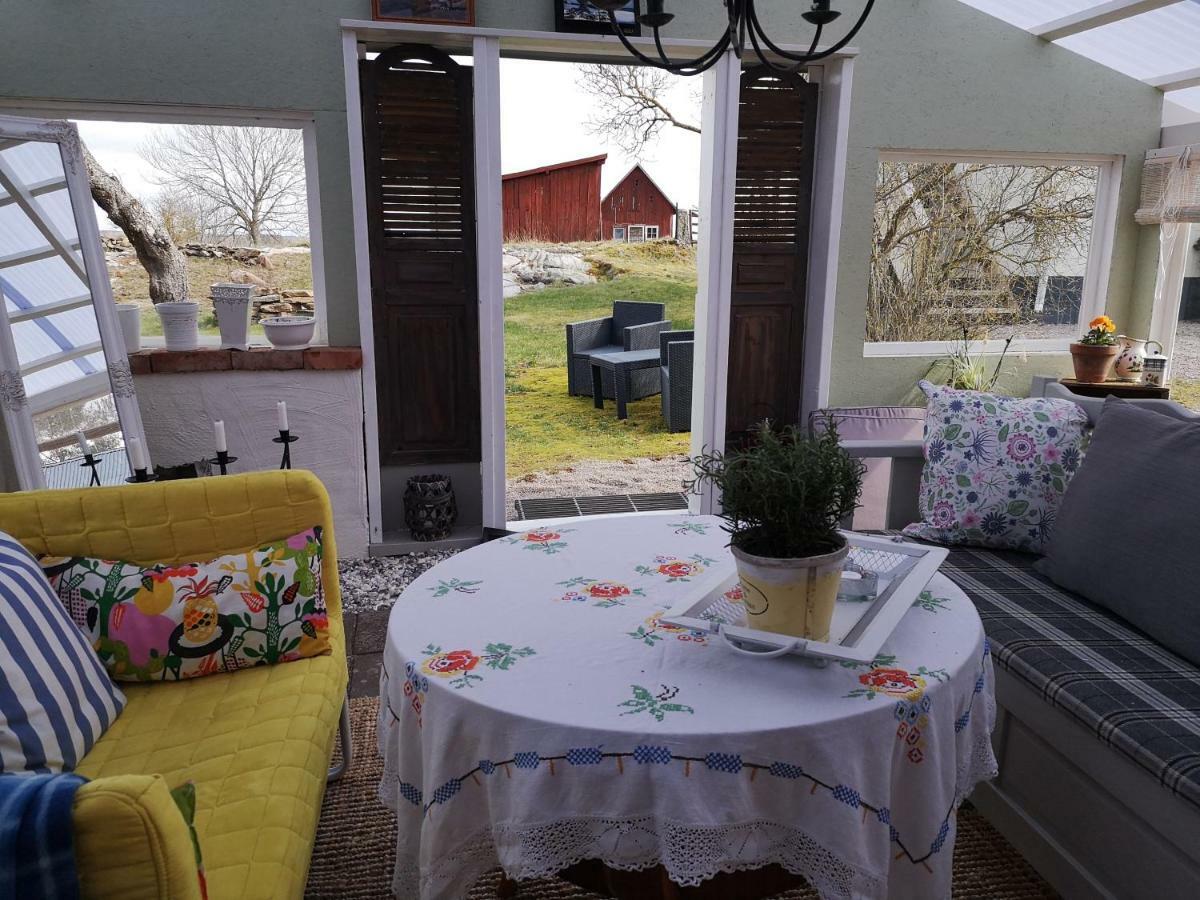 Kinne-Vedum Bed And Breakfast Gotene ภายนอก รูปภาพ
